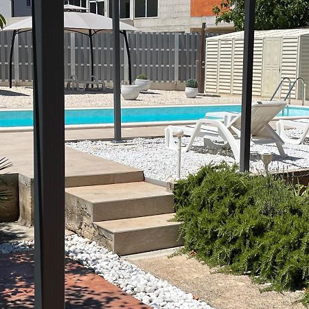 Grey Pearl With Free Ev Ch-Station Apartamento Valbandon Exterior foto