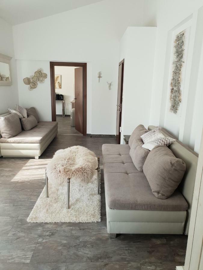 Grey Pearl With Free Ev Ch-Station Apartamento Valbandon Exterior foto